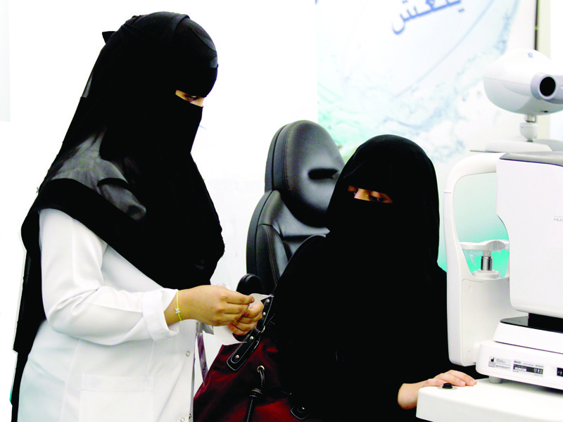 زوجة سعودية تفاجئ ممرضة بطلب يدها ضرة ثالثة لها سودافاكس