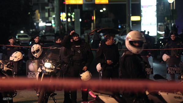 شرطي ينتحر بعد قتله امرأة بالخطأ 1 501742