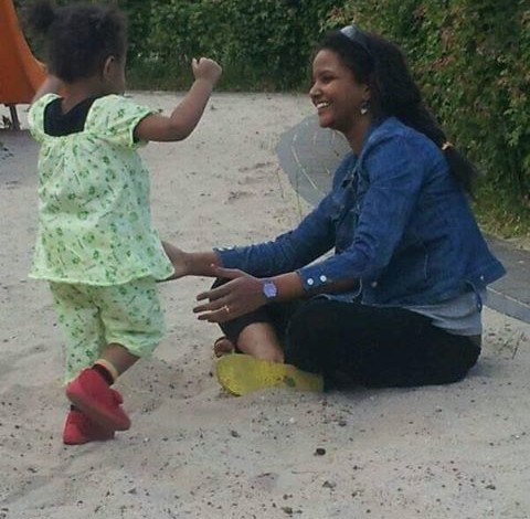 بالصورة . . ظهور الدكتورة المختفية “ ساندرا ” بعد (4) أيام من الاختطاف ساندرا فاروق