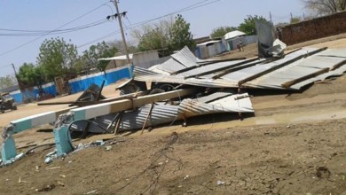 بالصور .. بسبب إعصار مدمر من كل الاتجاهات: الحواتة.. تعيش ليلة رعب وتفقد طفلاً ومريضاً تحت أنقاض المشفى 11162354 10204268827656888 5559546352506684242 n