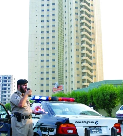 رخصة القيادة حلم الوافد في الكويت 1452571339