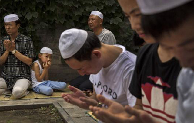 "منع رسمي" لصيام موظفين بالصين 3381083571