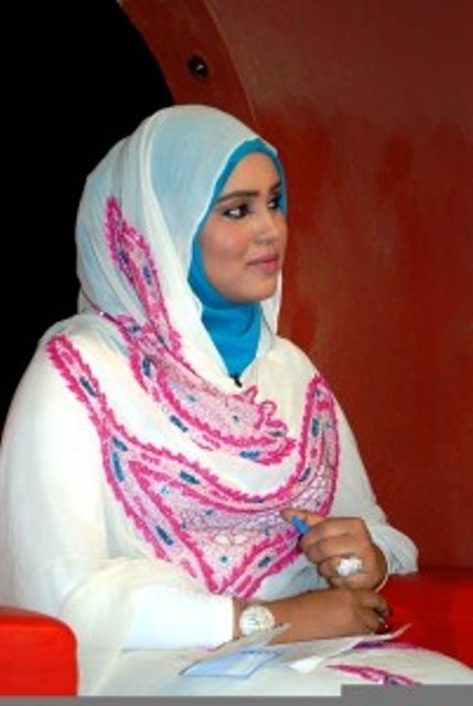 المذيعة "ميادة هباش" تفتح قلبها ..الشكل مطلوب في التلفزيون.. ولكل محطة معاييرها للجمال! dfsdgg