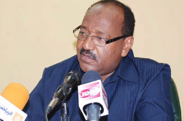 مجدي شمس الدين يشارك في أعمال لجنة جوائز كاف frtrj