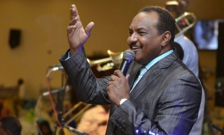 هدية من عاصم البنا لأسر الشهداء عاصم البنا