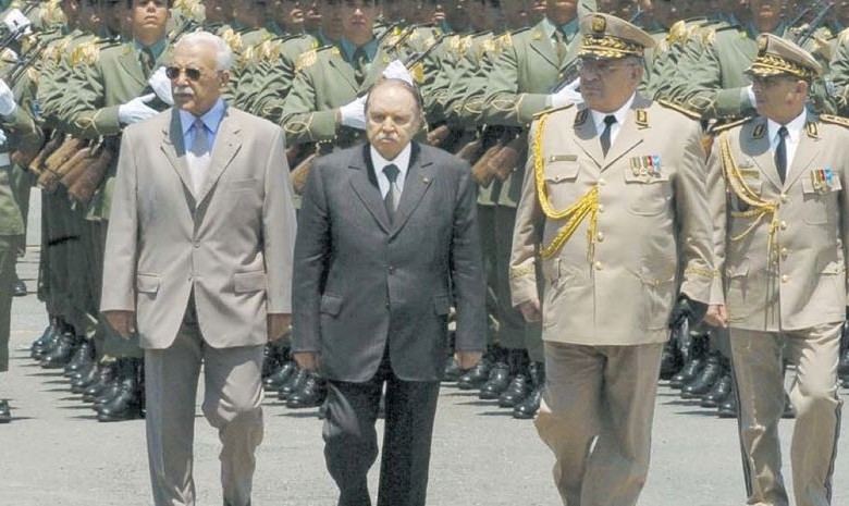 الجزائر.. بوتفليقة يقيل مدير الاستخبارات العامة محمد مدين بوتفليقة