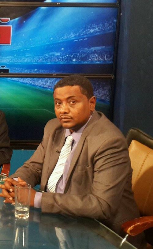 مواجهه تلفزيونية مثيره بين الرشيد علي عمر ومزمل ابو القاسم عوض الجيد الكباشي