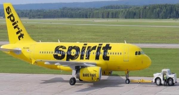 إخلاء طائرة ركاب في نيويورك بعد أنباء عن وجود دخان إخلاء طائرة ركاب