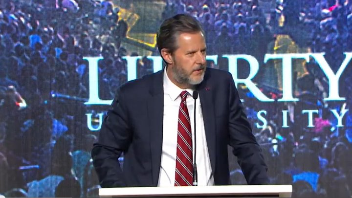 رئيس جامعة أمريكية