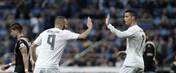 بالفيديو.. شيخ سوداني يفجرها داوية: نحن و “الفقرا” السبب في فوز ريال مدريد بأشهر مباراة في تاريخه ودعواتنا منحت الريال أبطال أوروبا في نصف دقيقة فقط ريال مدريد