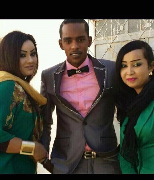 افراح عصام وشريف الفحيل في لقطة نادرة من عدة سنوات 1065