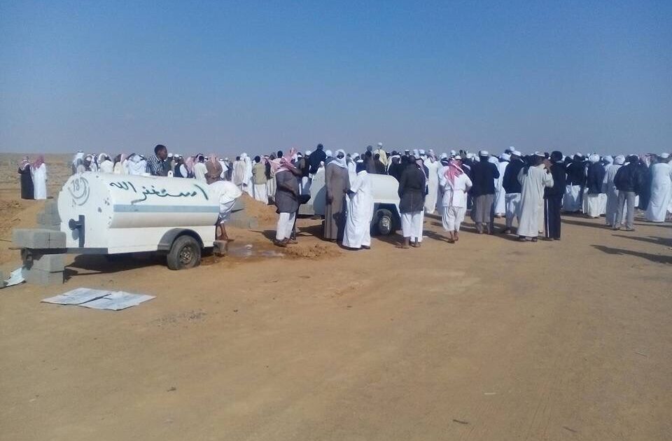 بالصور .. تشييع مهيب للأسرة السودانية بالسعودية .. صاحب المنزل فصل الكهرباء فماتوا من البرد 12369260 199433323733278 4439834520946594630 n
