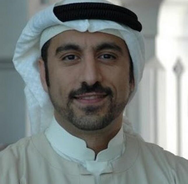 شاهد أحمد الشقيري بصدر عار.. ومتابعة: أحسه متربي مرتين وصورته قلبت مخي 1449511626 1449512556118824400