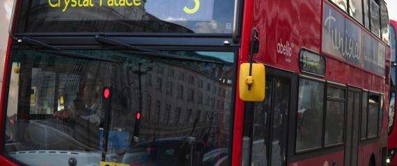 بريطانيتان ضربتا امرأة مسلمة بالرأس.. وشرطة لندن تلاحقهما n GK large570