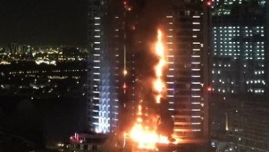 حريق هائل بفندق قريب من برج خليفة بدبي يعكر صفو احتفالات رأس السنة حريق هائل