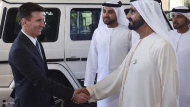 ميسي يفوز بـ"غلوب سوكر" في دبي ميسي وحاكم الامارات