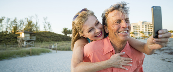 توقف عن حمل الكاميرا قليلاً واقرأ.. علماء يشرحون لك التقاط صور لا تُنسى تصوير