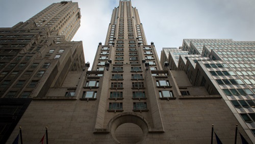 سقوط شاب من الدور الـ 51 بعد التقاط صورة مبنى