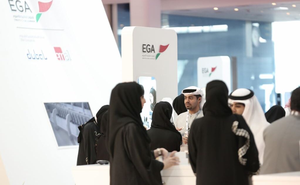 بسبب مادة في نظام العمل.. 31 سعوديا يتقدمون باستقالاتهم يوميا 70914036