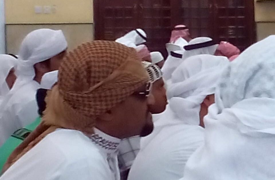 الشاف (شيخ الأمين) في (أغاني وأغاني) ما كضب!! 8406 727654010669252 2452566165244675166 n