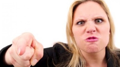 الخصومات بين النساء في العمل