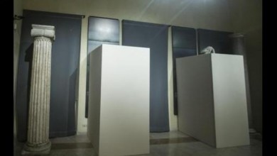 تماثيل إيطاليا العارية "تتحجب" في حضرة الرئيس الإيراني تماثيل إيطاليا العارية تتحجب في حضرة الرئيس الإيراني