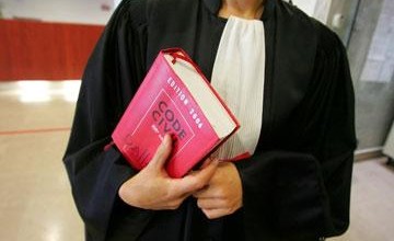 ترشيحات باختيار المحامية سامية الهاشمي لمنصب النائب العام محامية ترتد