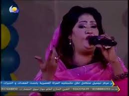 عوضية عذاب تترافع عبر أغاني البنات عالجت قضايا فشل في حلها “المثقفاتية” الفنانة عوضية عذاب