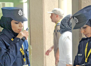 عسكريات سعوديات يشعلن جدلاً على تويتر عسكريات سعوديات