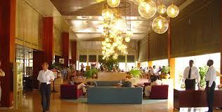 اغلاق ’’5’’فنادق و ’’71’’شقة مفروشة وتجميد نشاط عدد من وكالات السفر والسياحة بالخرطوم فنادق السودان