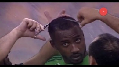 فيديو إيقاف مبارة في الدوري السعودي والسبب تسريحة ثلاث لاعبين! 35553