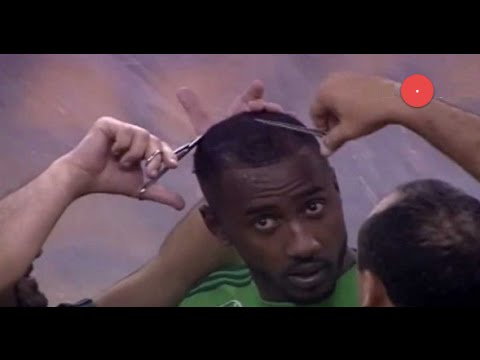 فيديو إيقاف مبارة في الدوري السعودي والسبب تسريحة ثلاث لاعبين! 35553