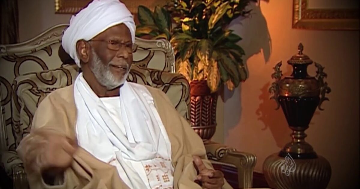 شاهد: فيديو نادر يكشف تناقض الشيخ حسن عبدالله الترابي 36126