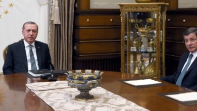 الفراق.. أوغلو يقرّر الاستقالة بعد تصاعد خلافه مع أردوغان داود اوغلو اردوغان