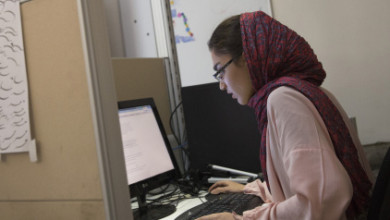 طهران تمهل مواقع التوصل الاجتماعي عاماً لتسليمها بيانات الإيرانيين طهران تمهل مواقع التوصل الاجتماعي عاماً لتسليمها بيانات الإيرانيين