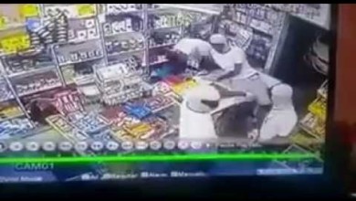 شاهد.. سطو مسلح على محل تجاري في جدة 37846 - شاهد.. سطو مسلح على محل تجاري في جدة