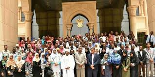 البشر مع اوائل الشهادة السودانية