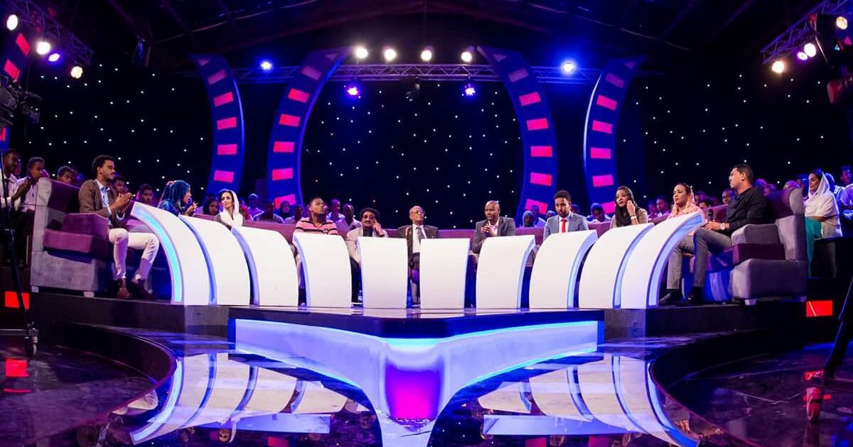 شاهد بالفيديو : الحلقة الاولى من برنامج اغاني واغاني ..لمسة وفاء للراحل السر قدور و هدي عربي تبهر الجمهور بالصورة ..استديو رائع لبرنامج اغاني واغاني