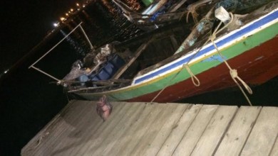 مطاردة في النهر تحبط تهريب مواد غذائية لدولة مجاورة مركب