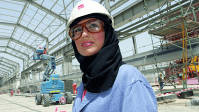 مهندسة - المهندسات.. من عقبات «المَحْرَم» و«ســـوق العمل» إلى صناعة الأقمار الصناعية