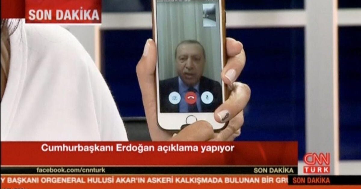 تطبيق "فيس تايم".. أنقذ أردوغان بعد محاولة الانقلاب 1 857835