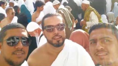 بالفيديو- عبد الفتاح الجريني يفاجئ الجميع ويحلق شعره لأداء مناسك العمرة؟ 40271 - بالفيديو- عبد الفتاح الجريني يفاجئ الجميع ويحلق شعره لأداء مناسك العمرة؟