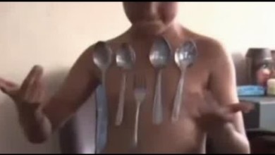 بالفيديو: تعرف على الطفل صاحب الجسد المغناطيسي 40949 - بالفيديو: تعرف على الطفل صاحب الجسد المغناطيسي