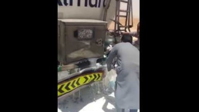 شاهد.. حادث لصهريج نقل حليب “المراعي” يُسبب كارثة على الطريق ! 41000
