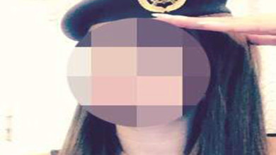 ضبط عارضة أزياء تونسية في الكويت بعد انتشار صورتها ترتدي قبعة عسكرية 477