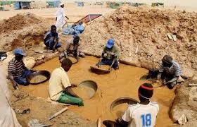 لجيش يحذِّر من نشاطٍ لفارِّين من حركات دارفور إلى نهر النيل دار فور