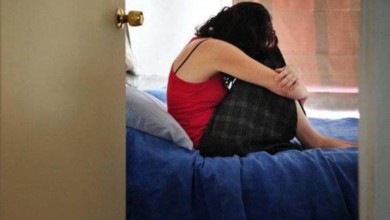 احتجز 3 فتيات، وأجبرهن على ممارسة الرذيلة فتيات - احتجز 3 فتيات، وأجبرهن على ممارسة الرذيلة