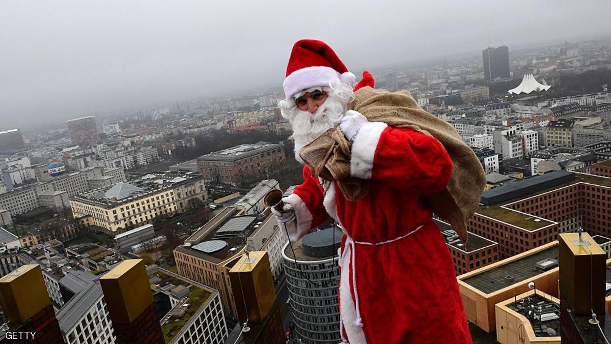 هبوط "غير متوقع" لبابا نويل في ألمانيا 1 902252