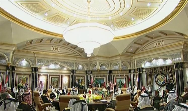 البحرين تمنع طاقم شبكة الجزيرة الإعلامية من تغطية القمة الخليجية قمة خليجية