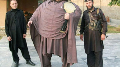 شاهد بالفيديو والصور .. ماذا يفعل باكستاني يمتلك قوة جبارة؟ 444